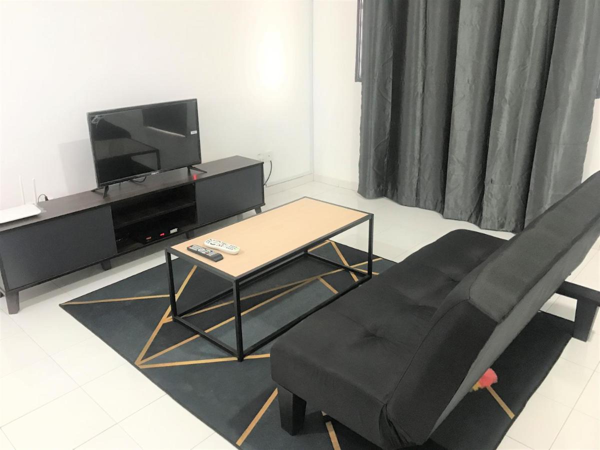 Oyo 90493 Jl Homestay Segamat Kültér fotó