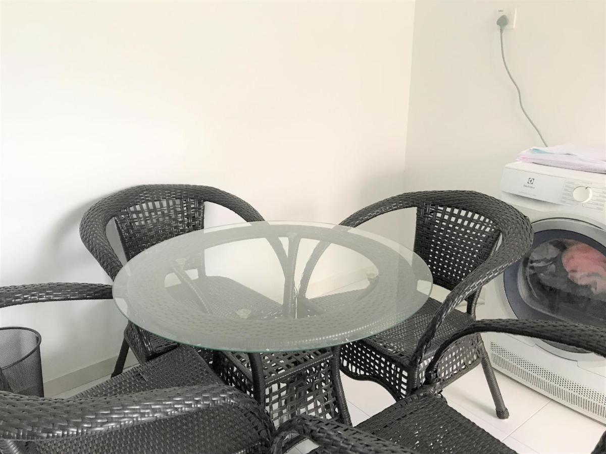 Oyo 90493 Jl Homestay Segamat Kültér fotó