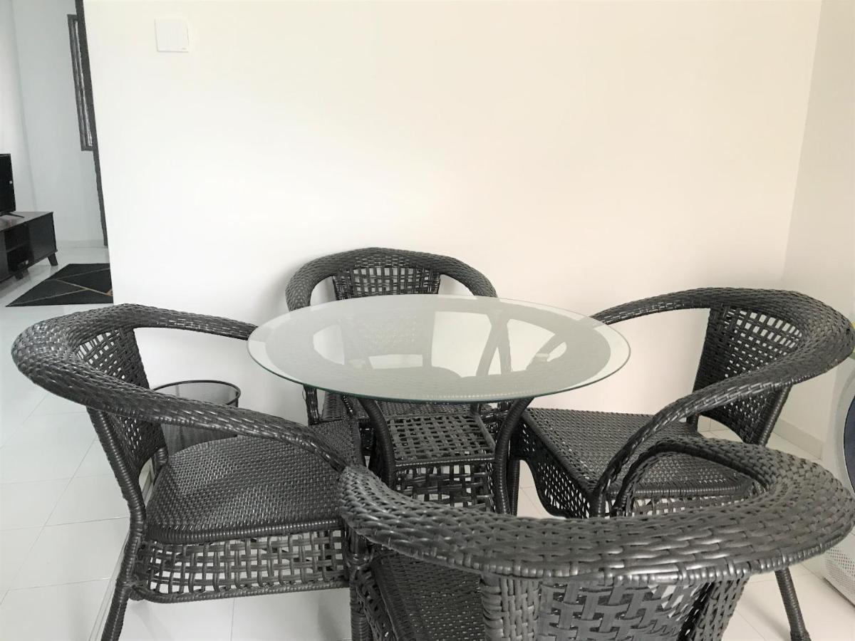 Oyo 90493 Jl Homestay Segamat Kültér fotó